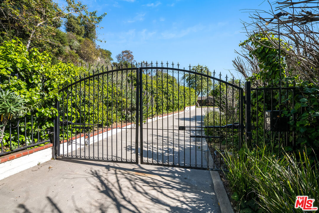 MLS #25539261 image #2