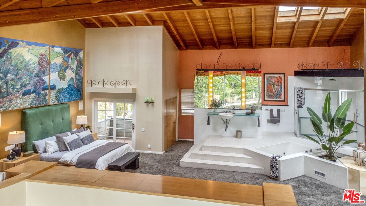 MLS #25540193 image #16