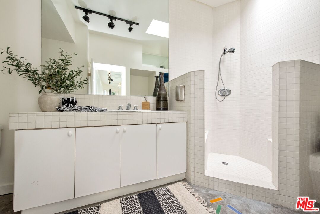 MLS #25540193 image #36