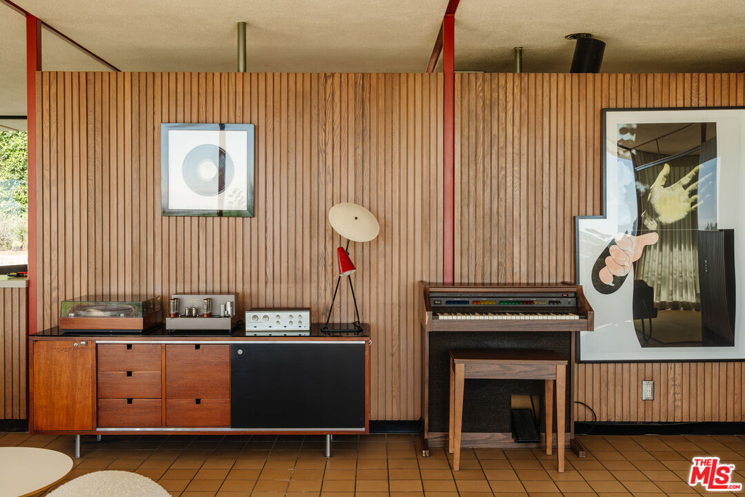 MLS #25541711 image #13