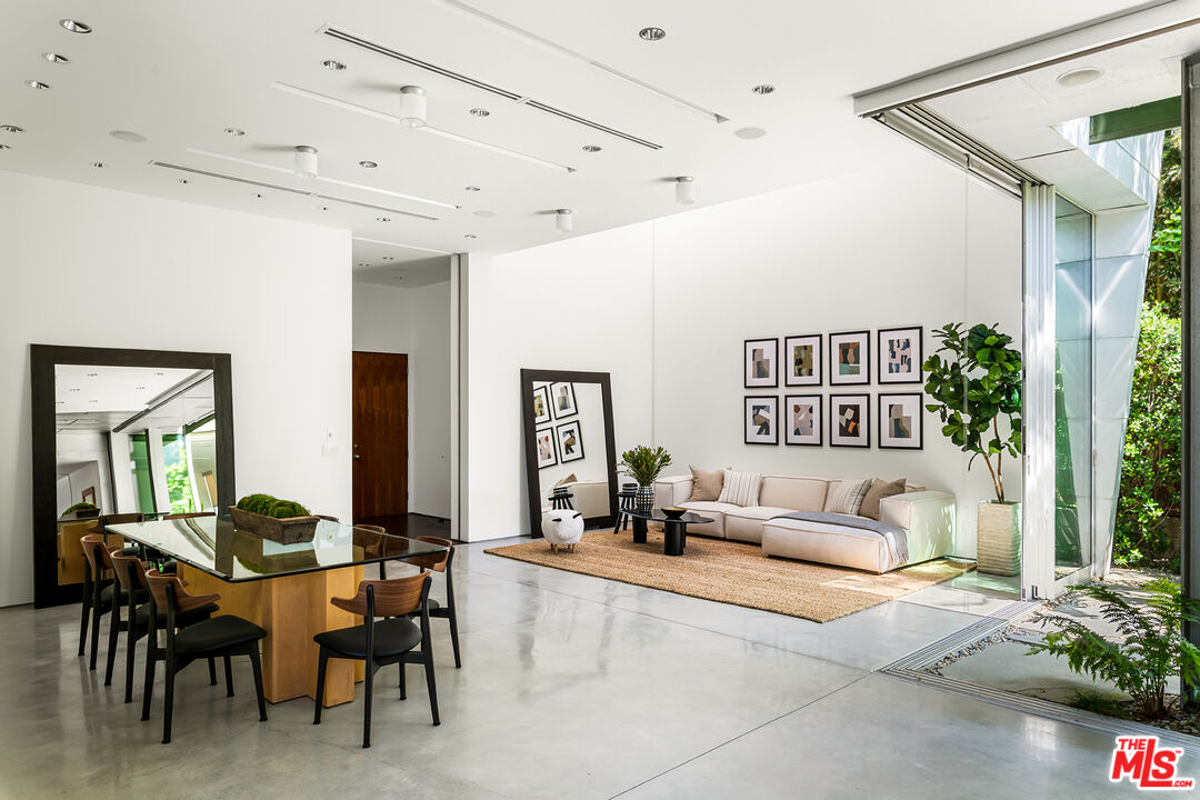 MLS #25541739 image #3