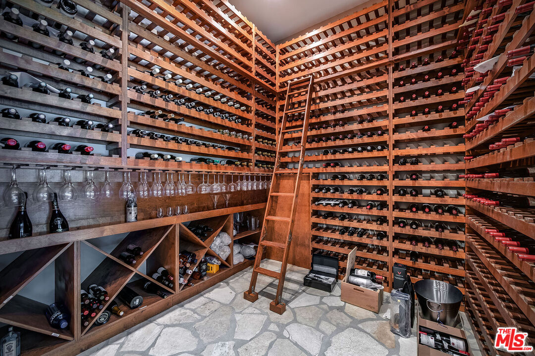 MLS #25541743 image #15