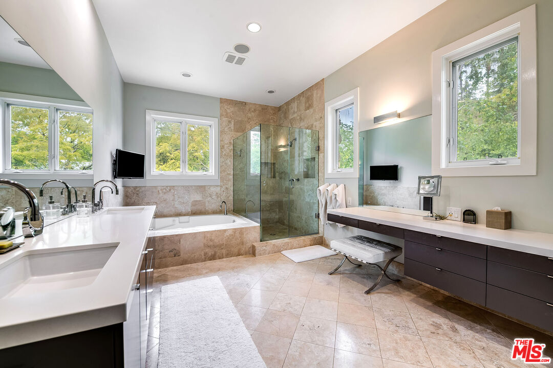 MLS #25541743 image #26