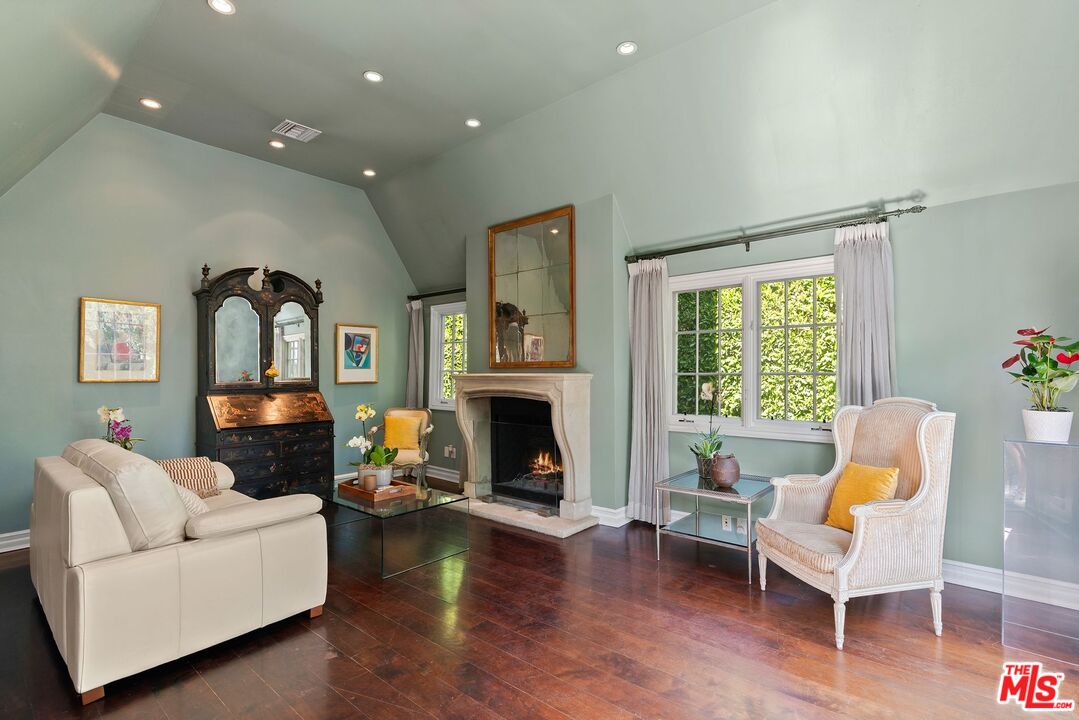 MLS #25541813 image #4