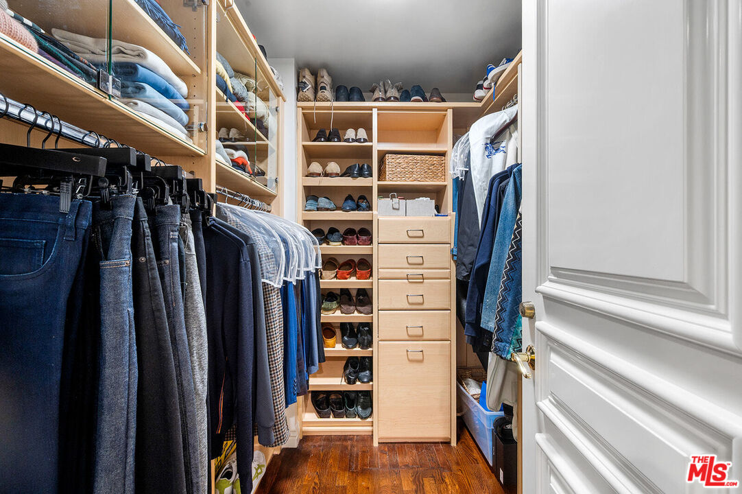 MLS #25542793 image #21