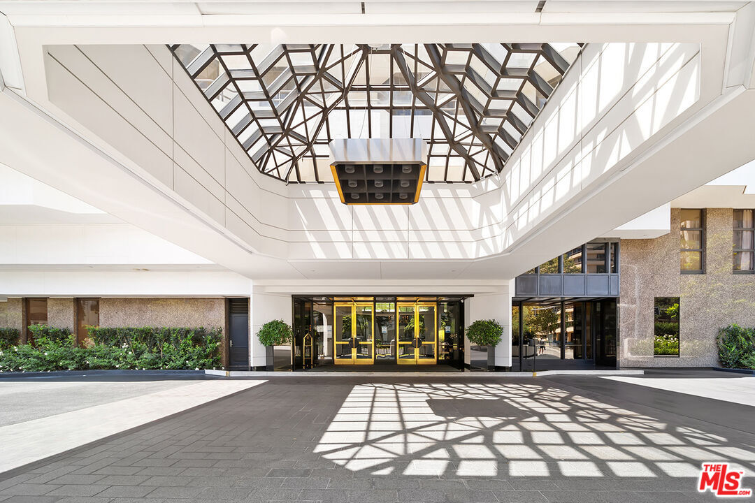 MLS #25542793 image #33