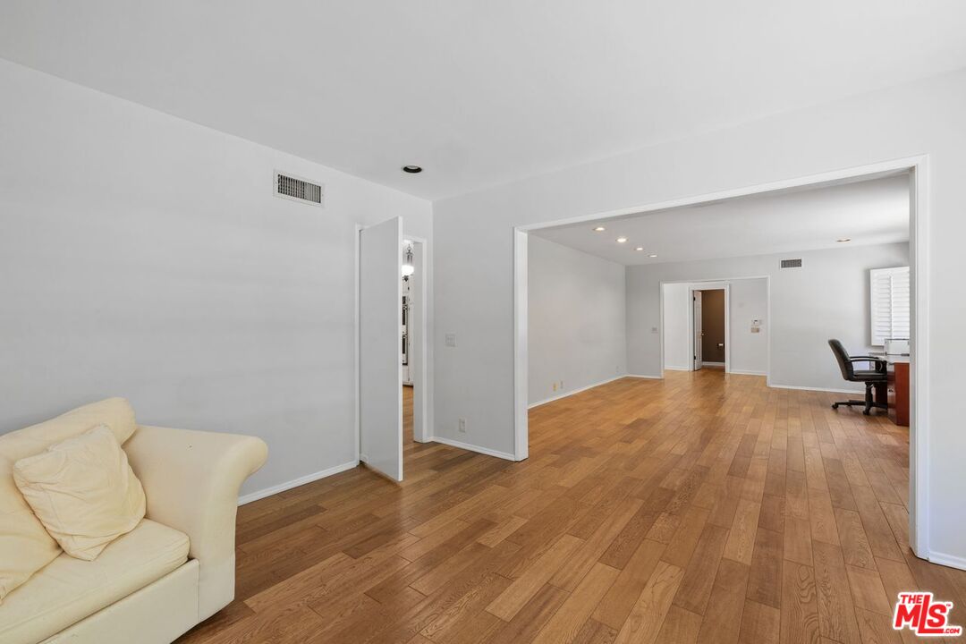 MLS #25542991 image #13