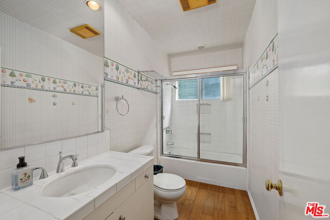 MLS #25542991 image #23