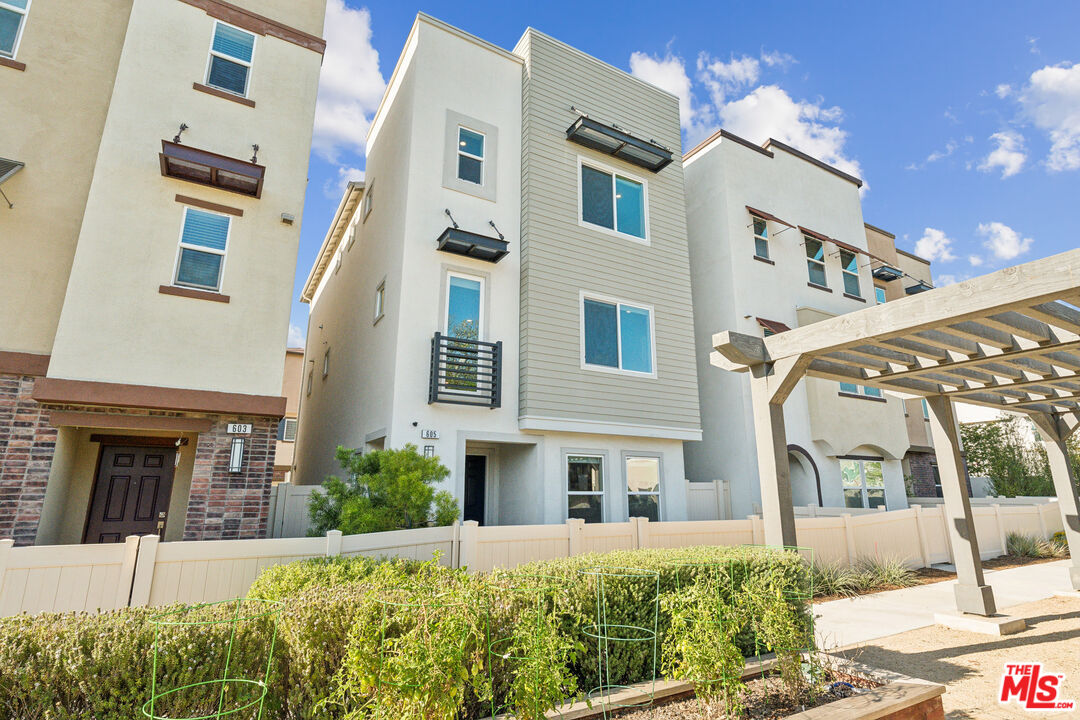 MLS #25543067 image #12