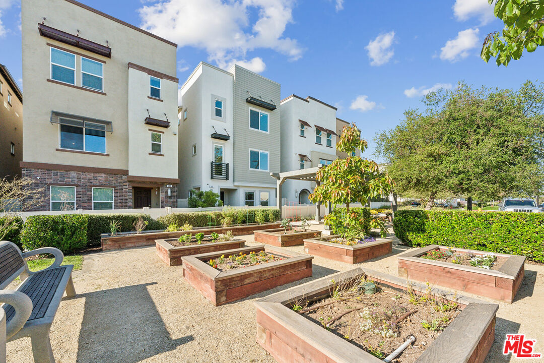 MLS #25543067 image #13