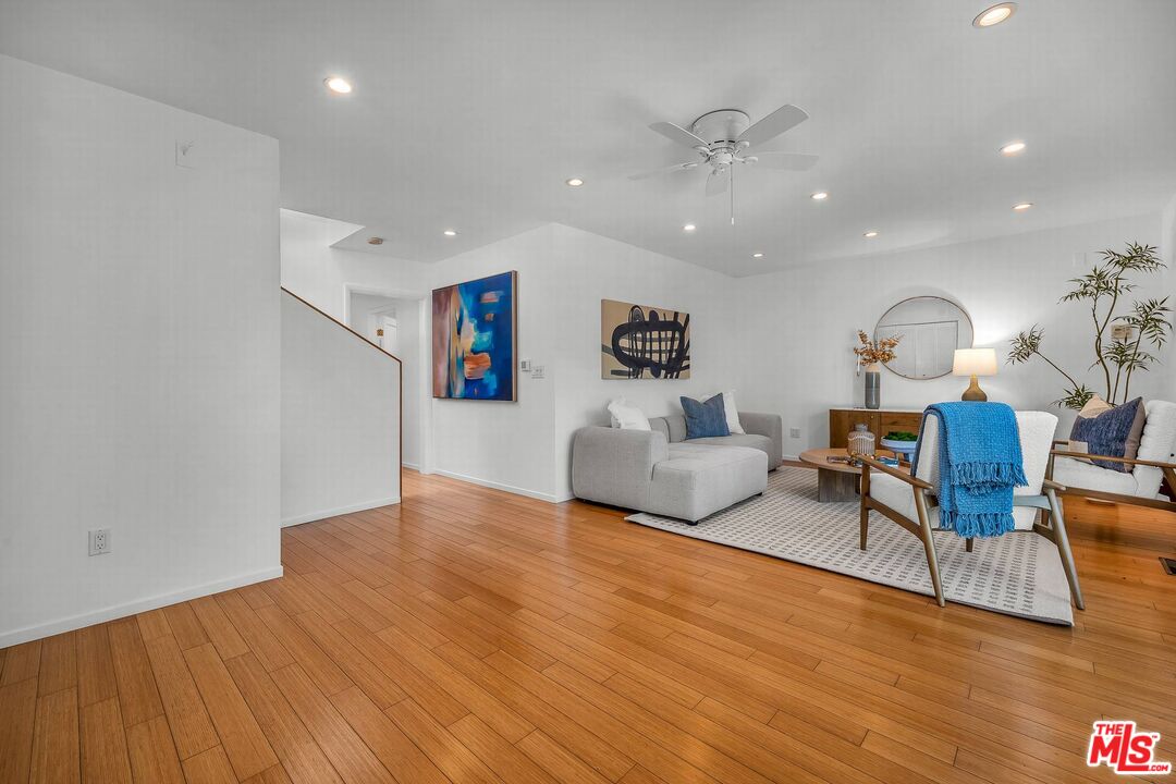 MLS #25543343 image #24