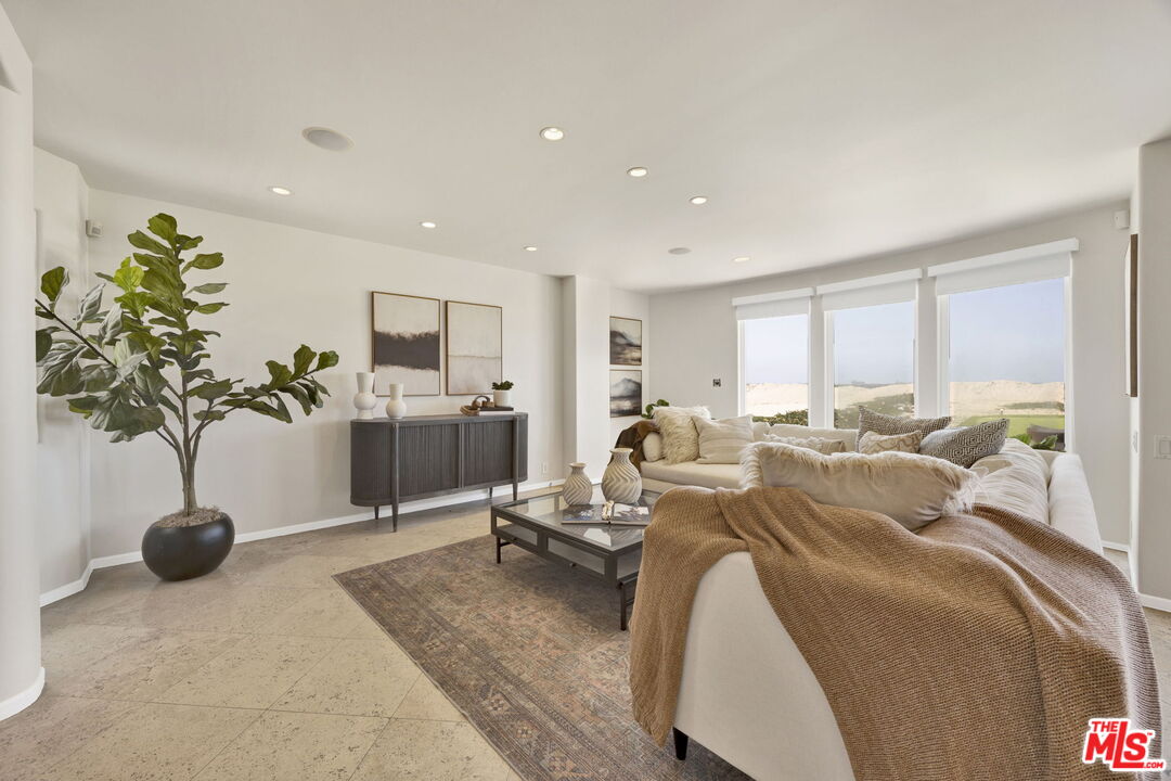 MLS #25543451 image #19