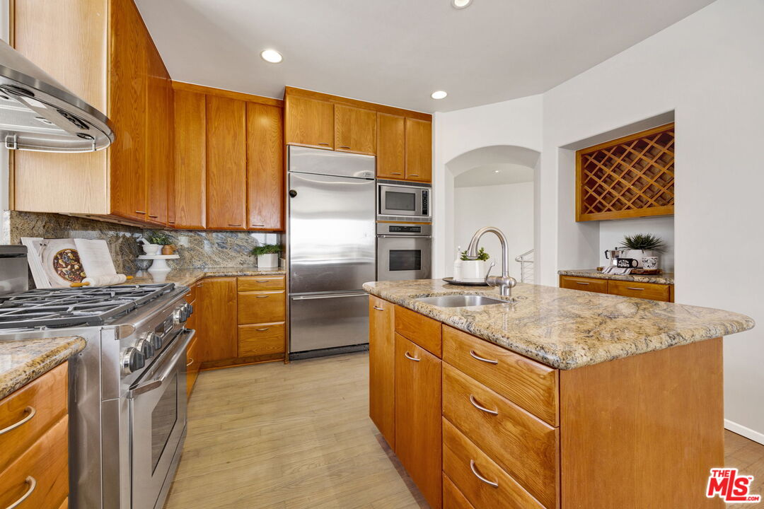 MLS #25543451 image #27