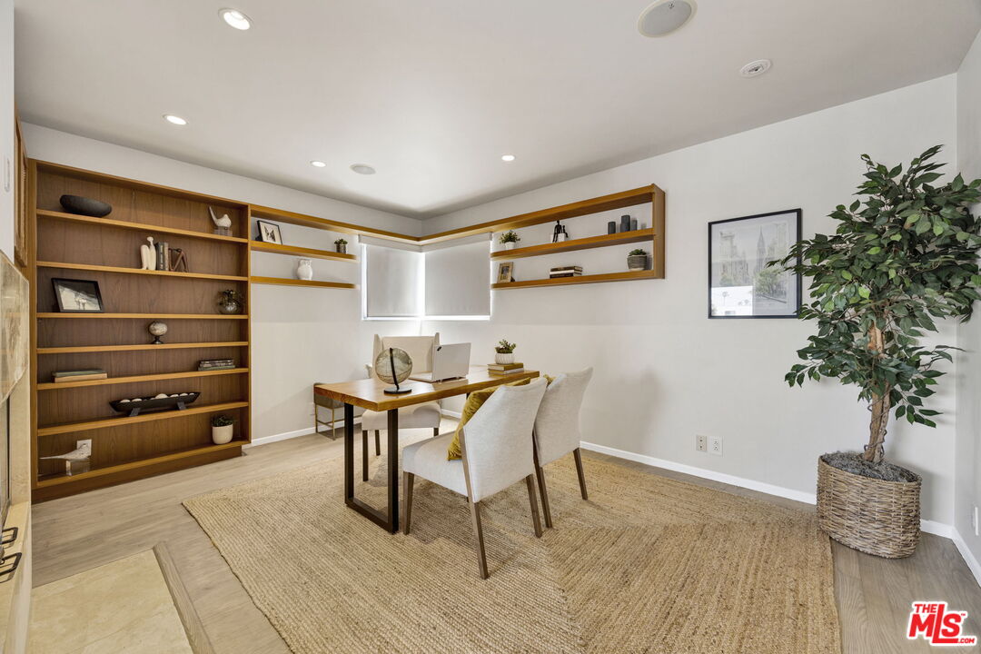 MLS #25543451 image #33