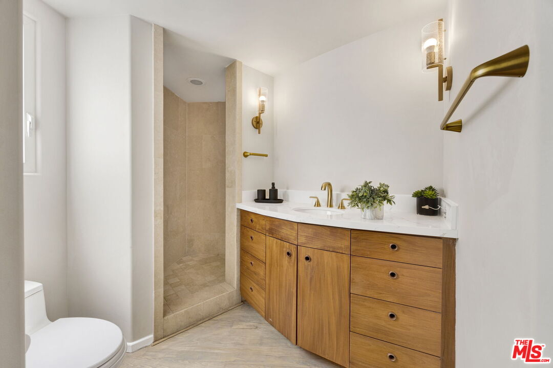 MLS #25543451 image #41