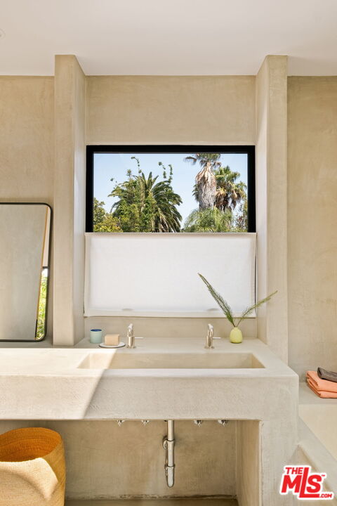 MLS #25544767 image #28