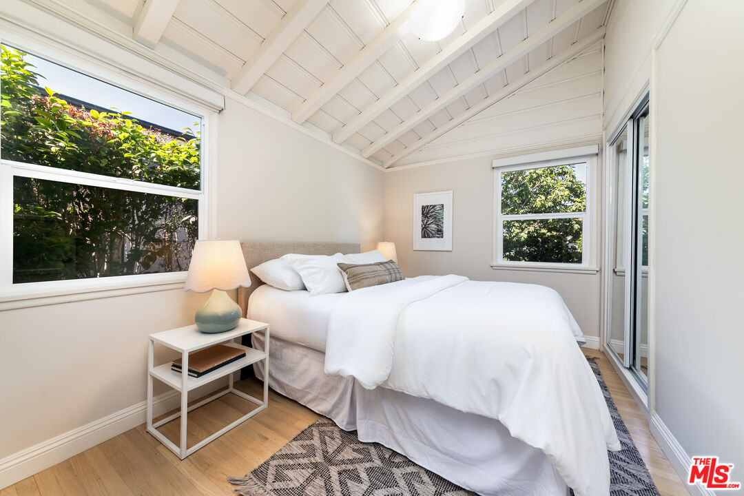 MLS #25546173 image #16