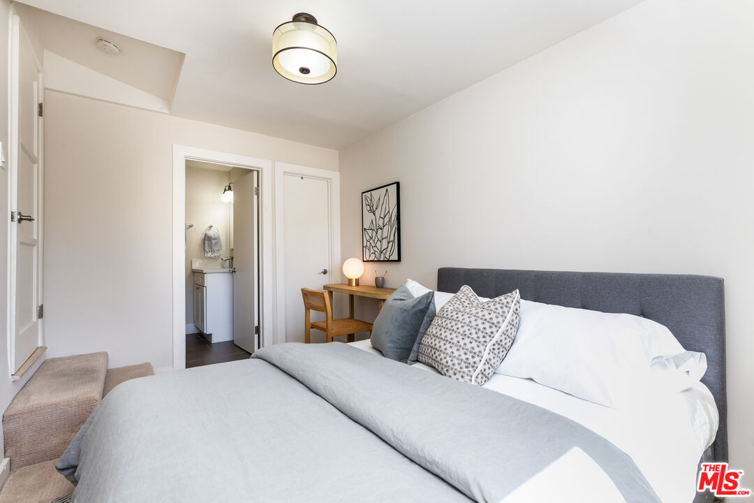 MLS #25546173 image #22