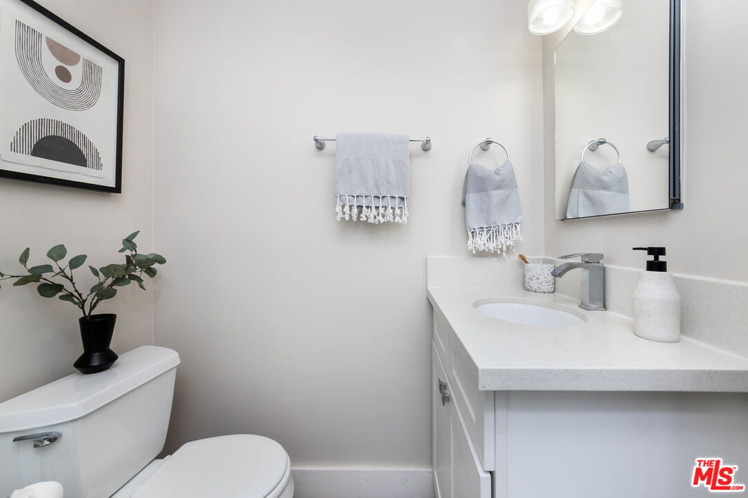 MLS #25546173 image #23