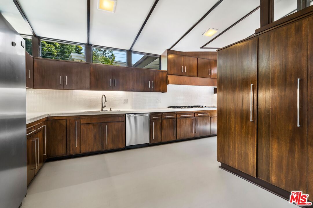 MLS #25546717 image #12