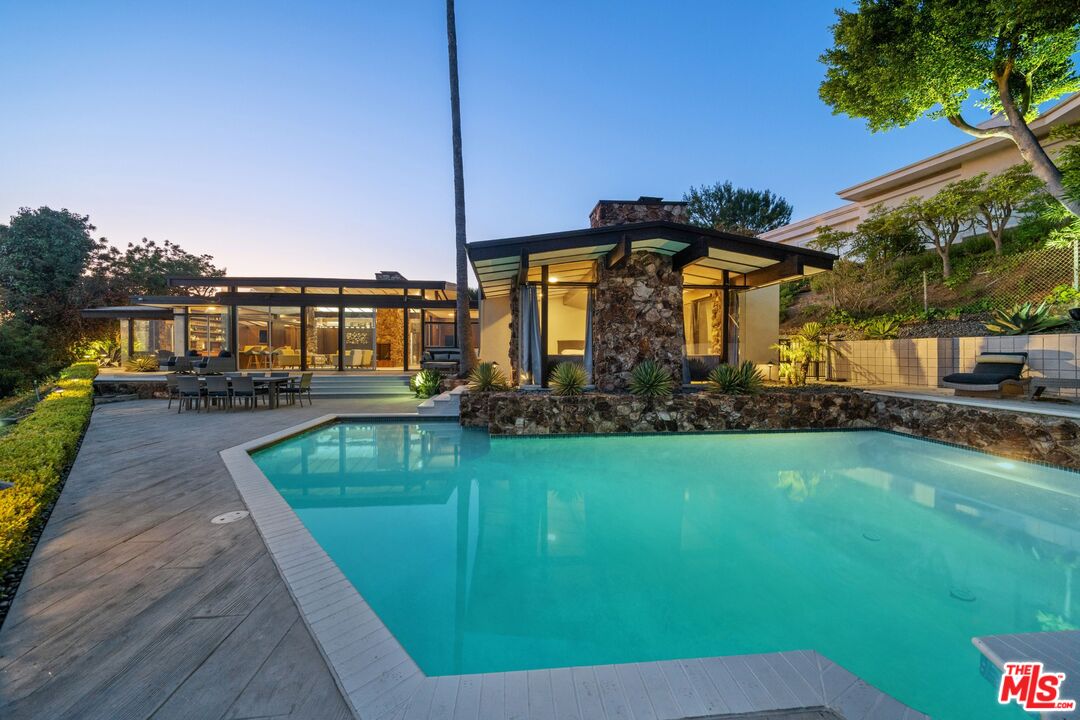 MLS #25546717 image #22