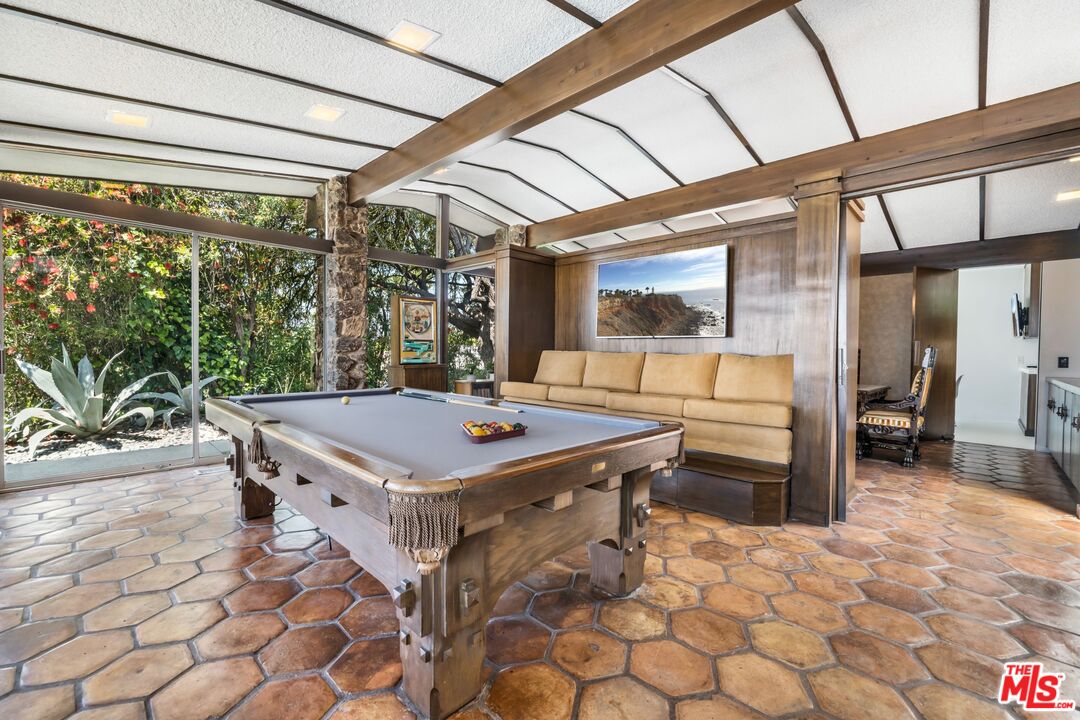 MLS #25546717 image #8