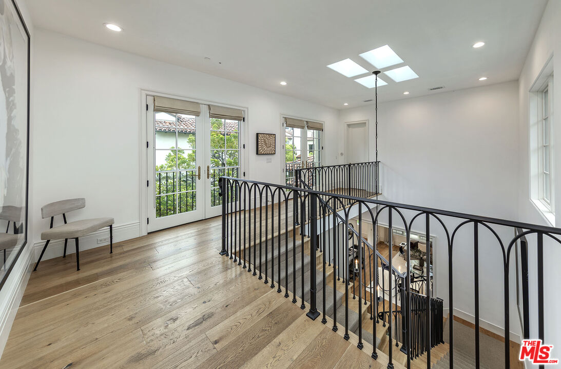 MLS #25546875 image #16