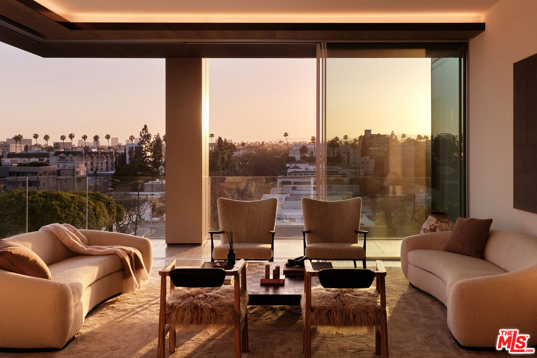 MLS #25546901 image #2