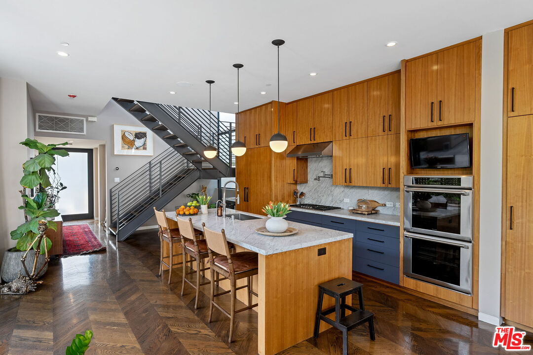 MLS #25547553 image #17