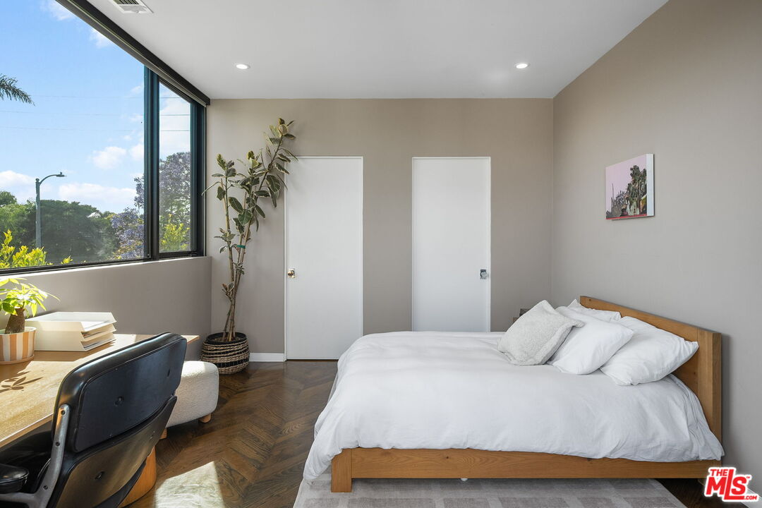 MLS #25547553 image #45