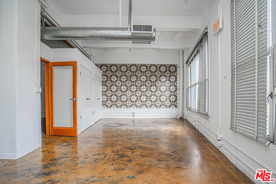 MLS #25548629 image #30