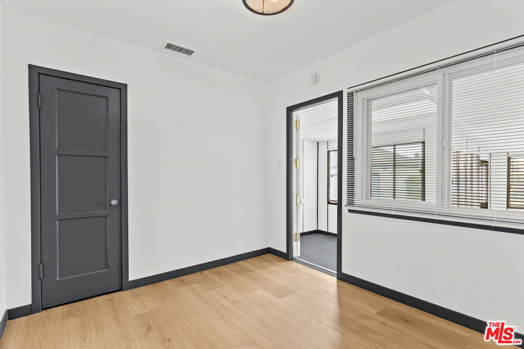 MLS #25549817 image #21