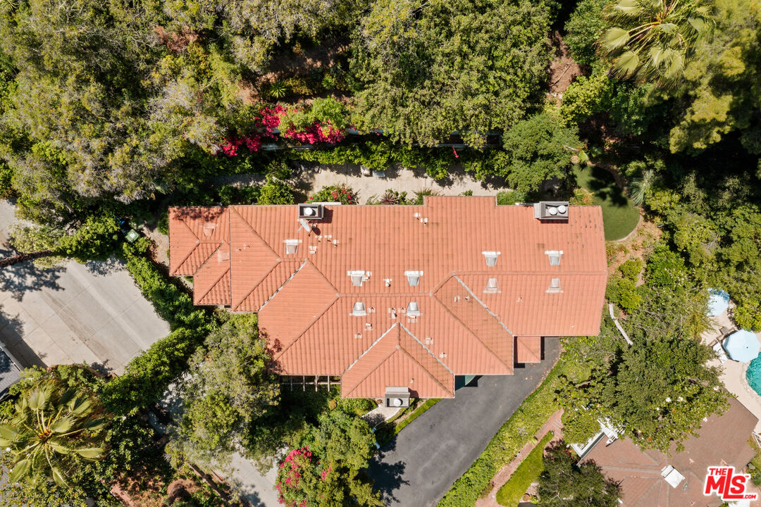 MLS #25549943 image #2