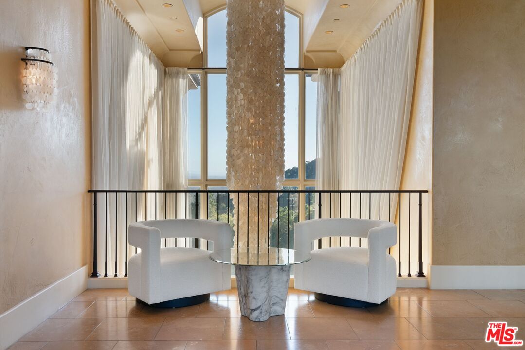 MLS #25552565 image #25