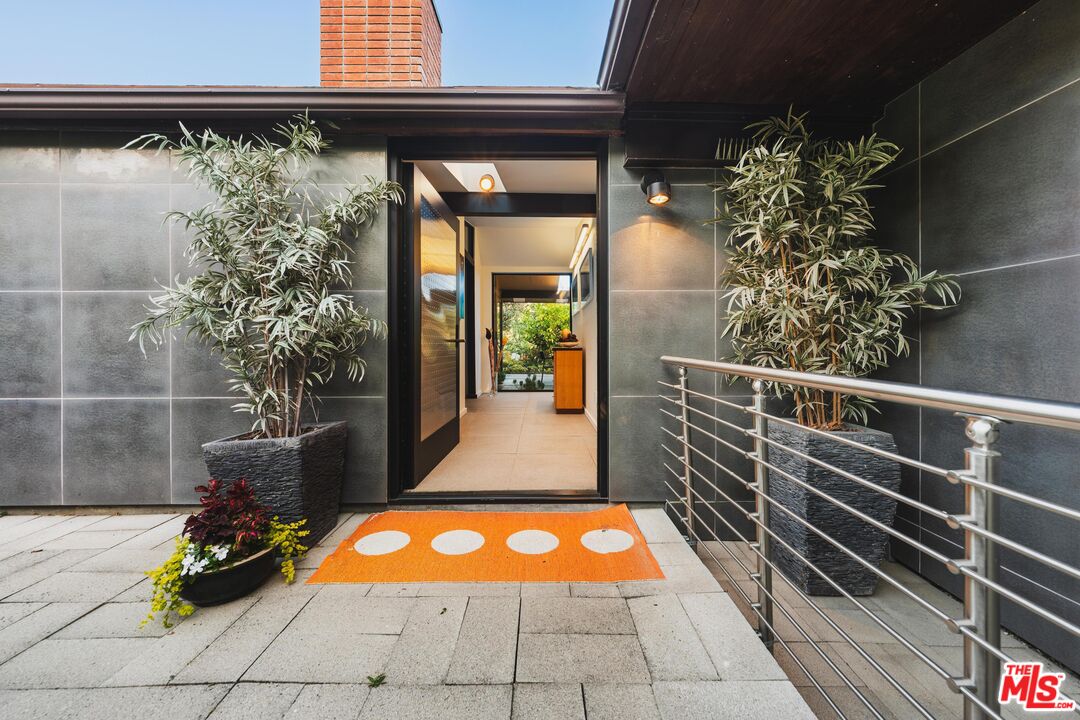 MLS #25553207 image #2