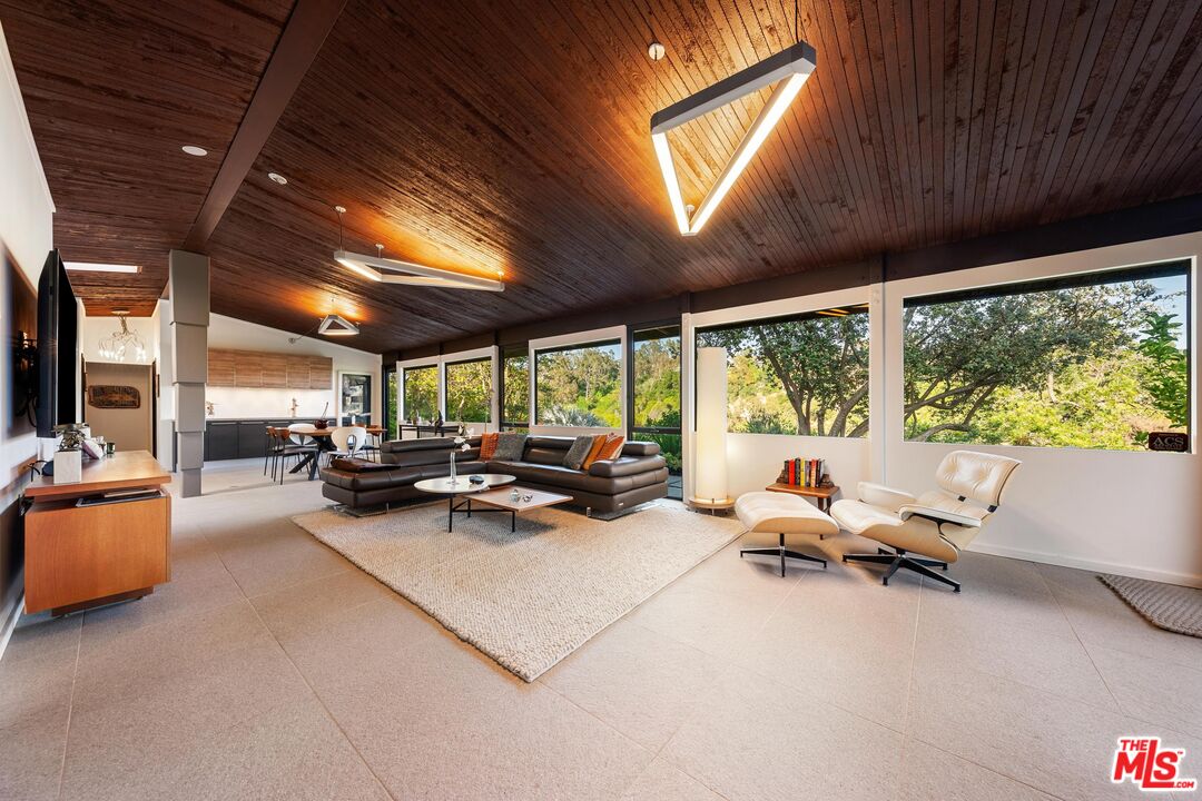 MLS #25553207 image #3