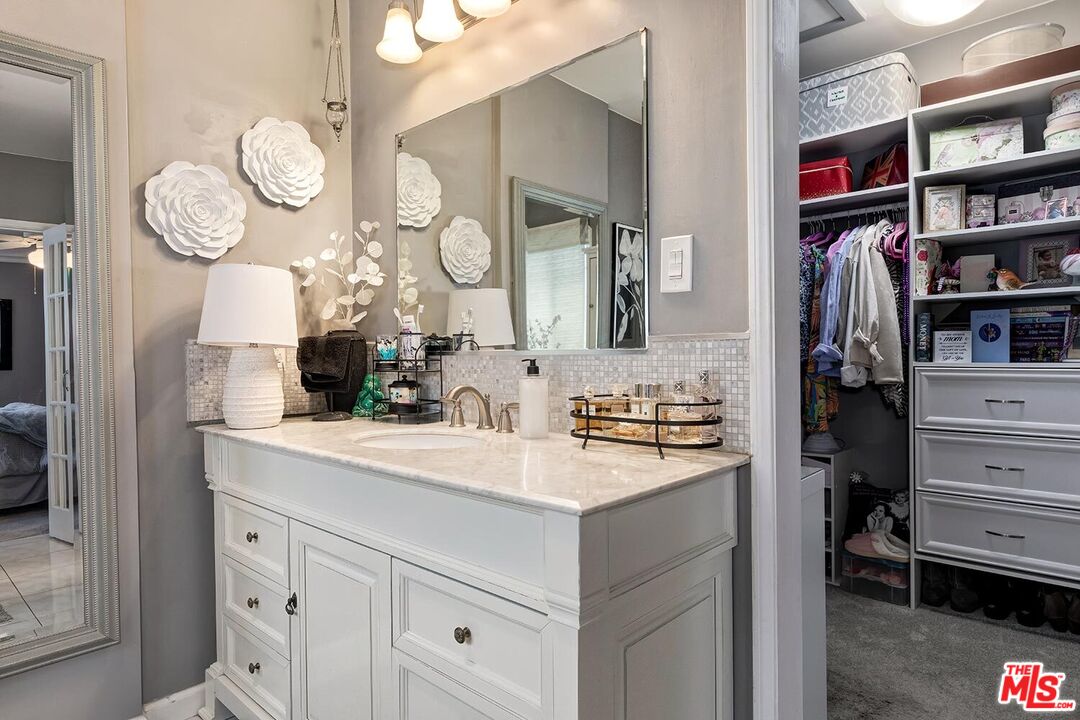 MLS #25554715 image #22