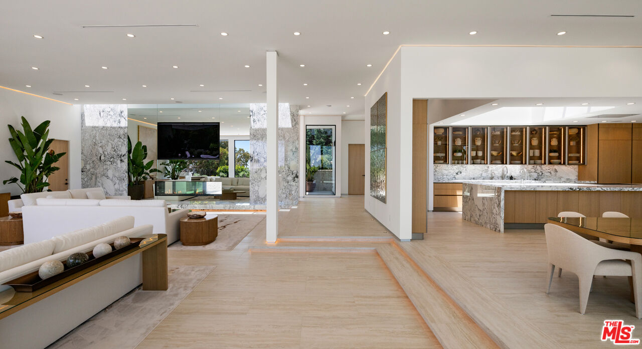 MLS #25554877 image #0