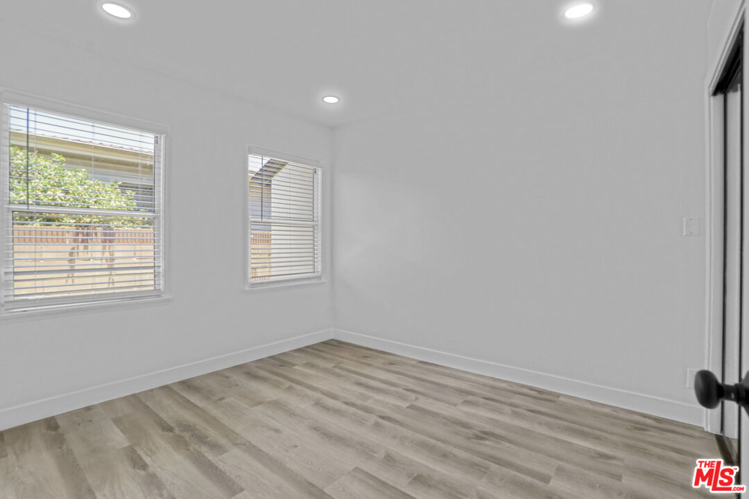 MLS #25555495 image #16