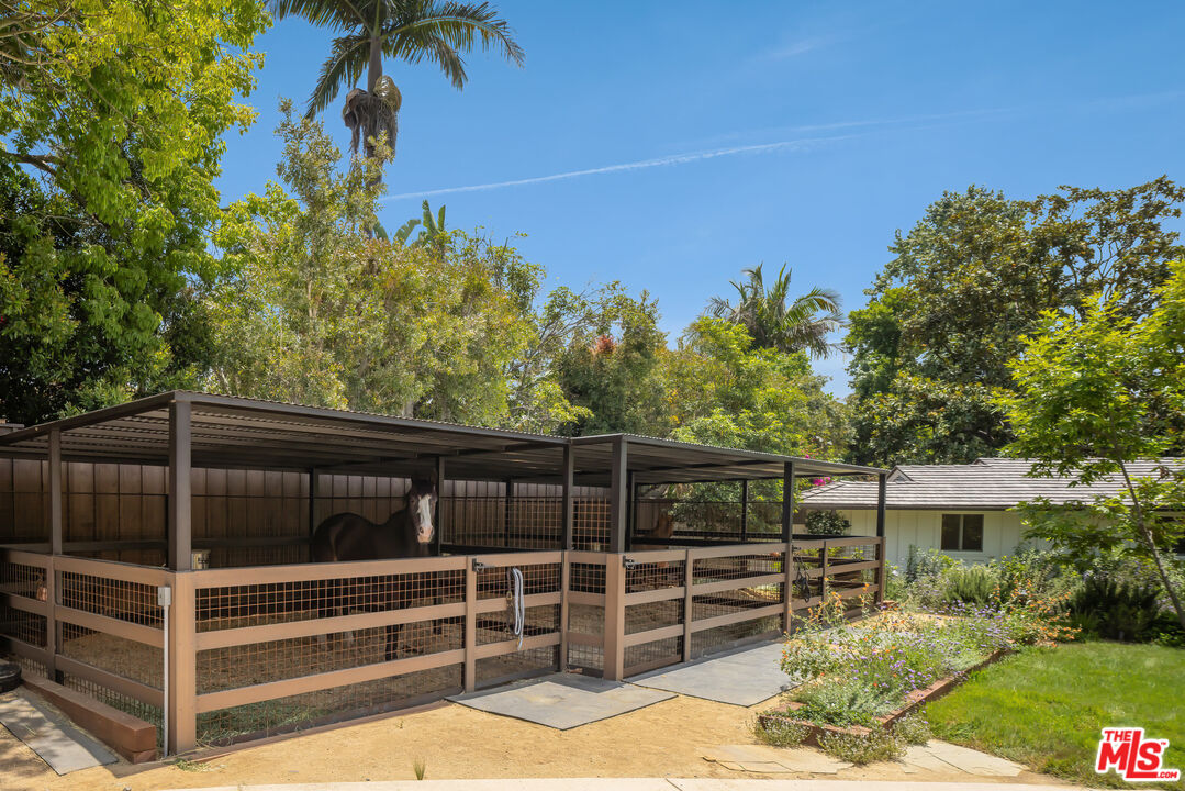 MLS #25555497 image #1