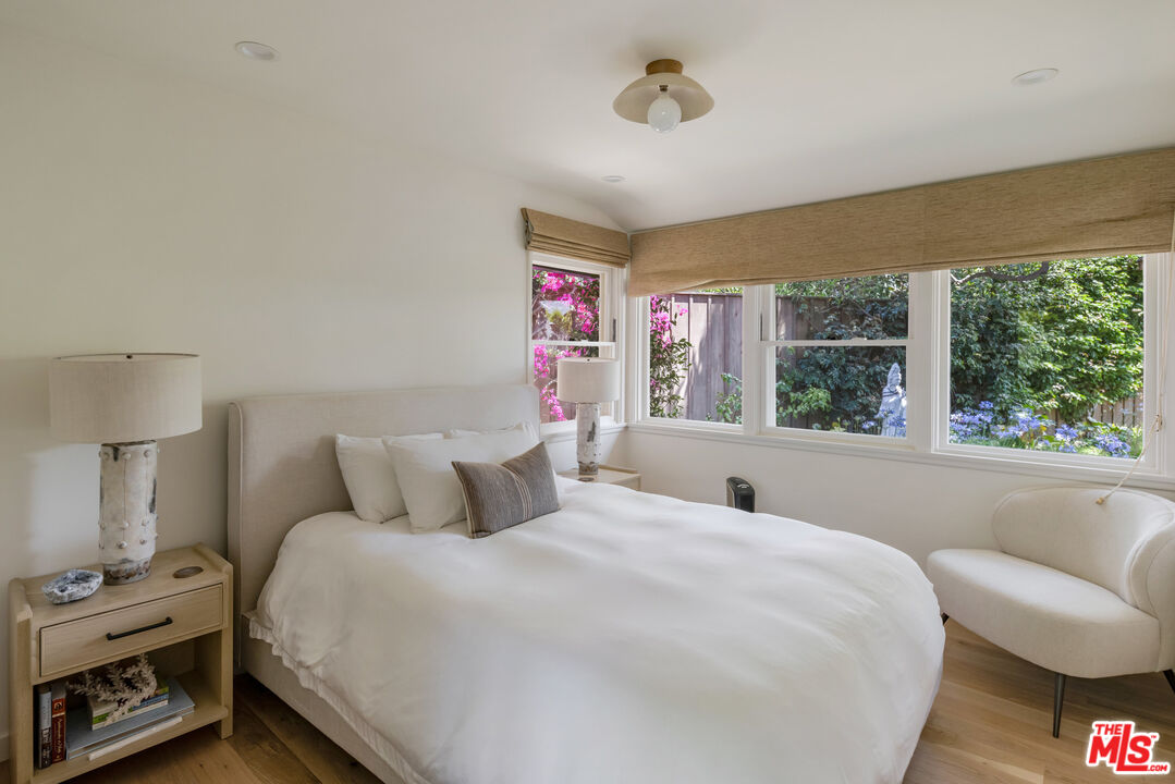 MLS #25555497 image #20