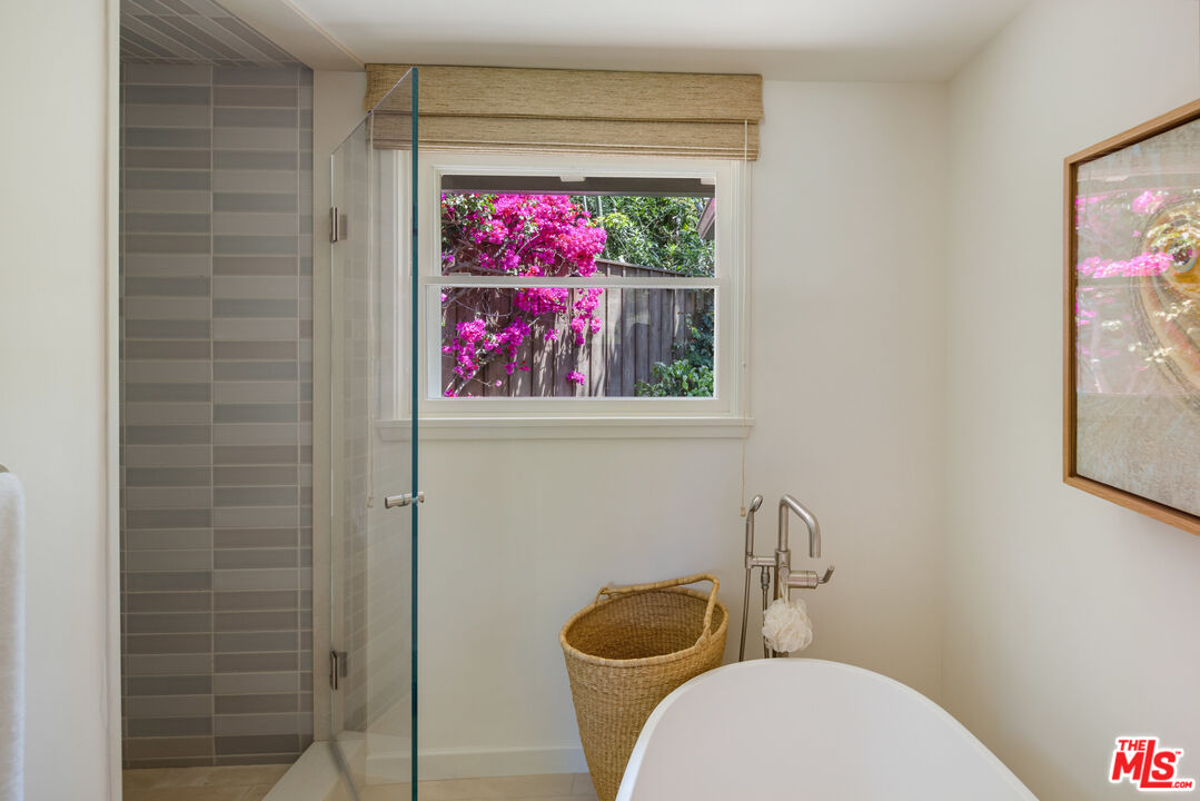 MLS #25555497 image #23