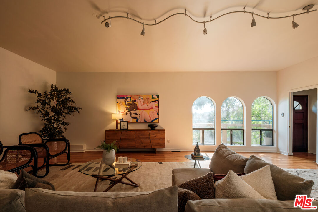 MLS #25555901 image #47