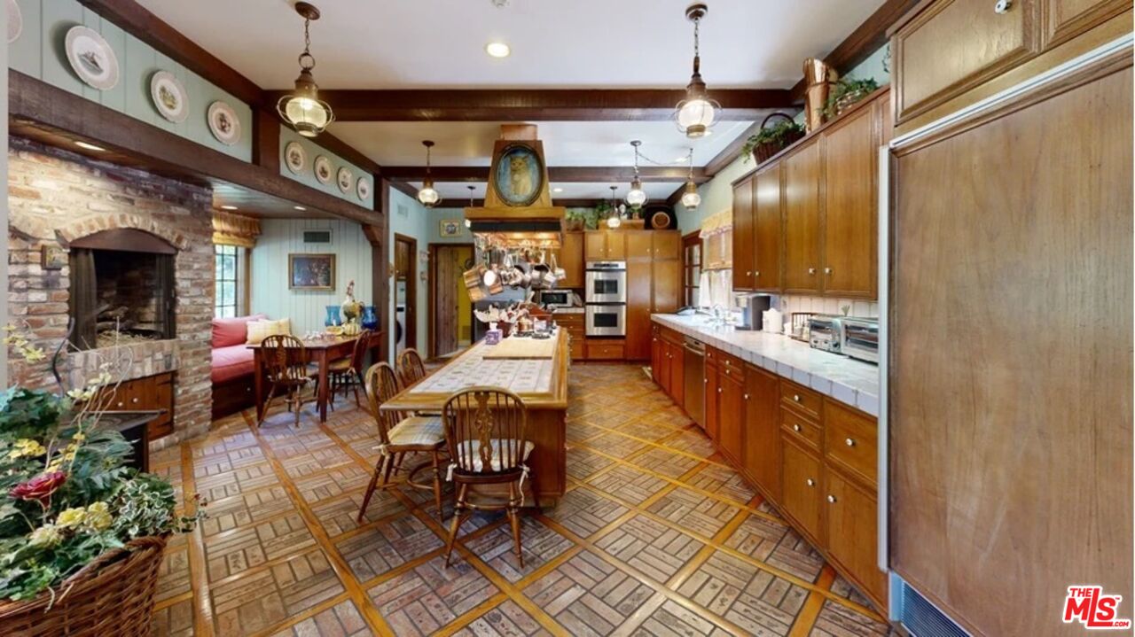 MLS #25556491 image #18