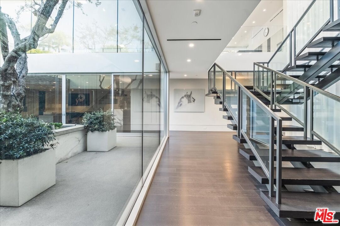 MLS #25556919 image #35