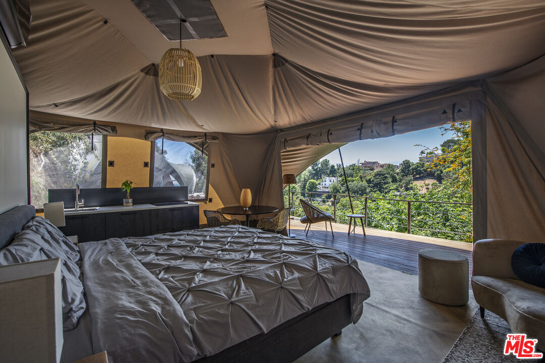 MLS #25557153 image #19