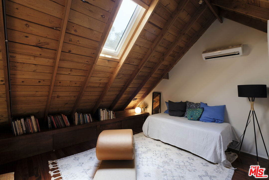 MLS #25557883 image #18