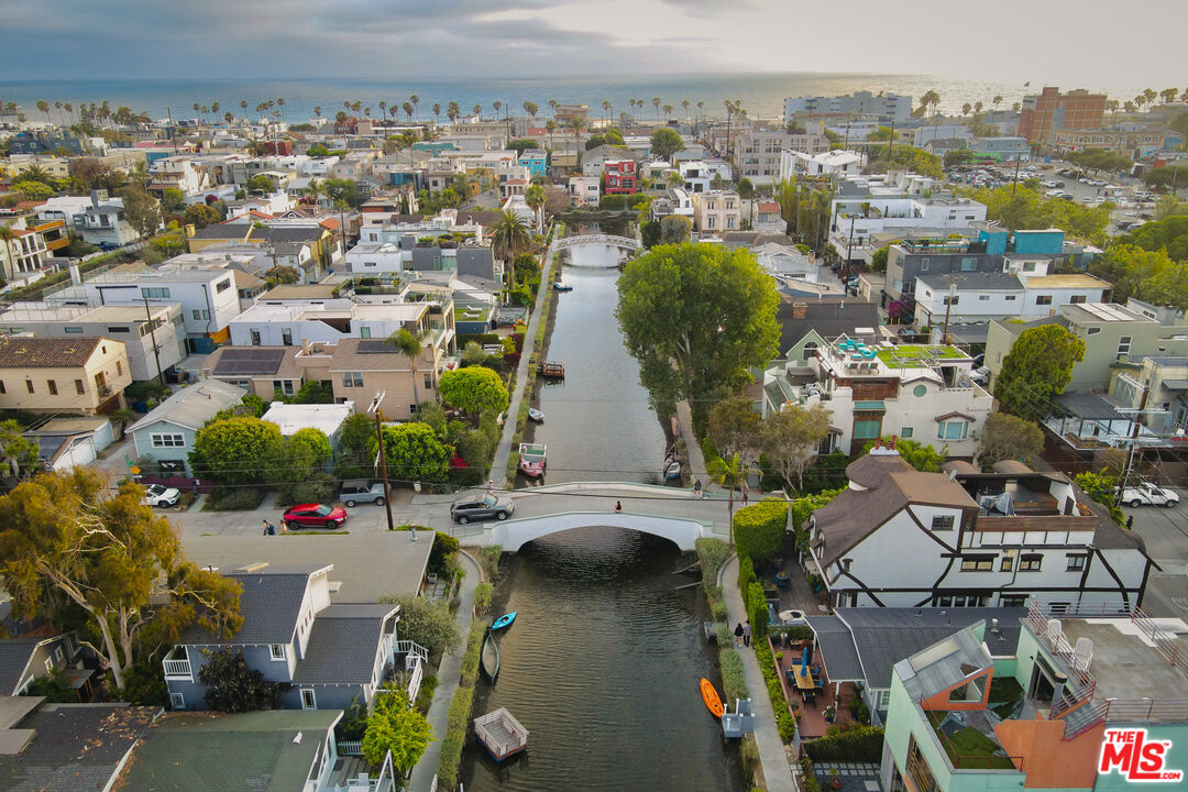 MLS #25560403 image #1