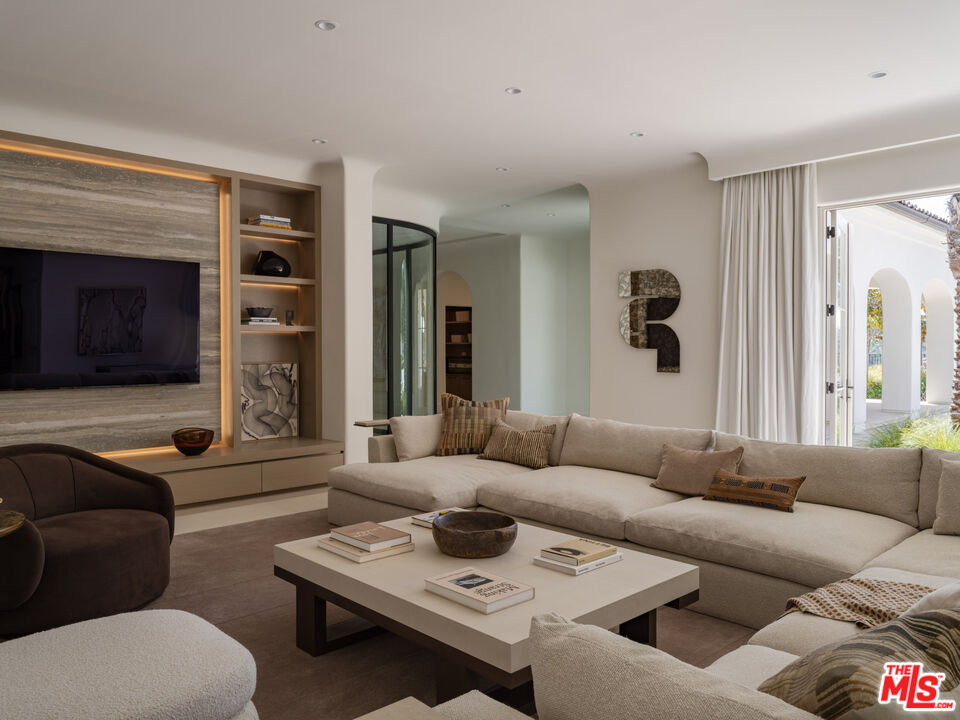 MLS #25561595 image #16