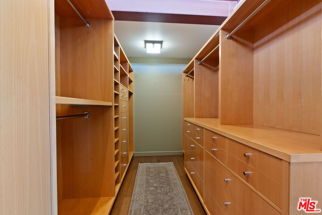 MLS #25561641 image #9